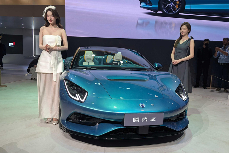 Denza Z Resmi Meluncur: Spesifikasi Supercar Listrik Futuristik dengan Performa Gahar